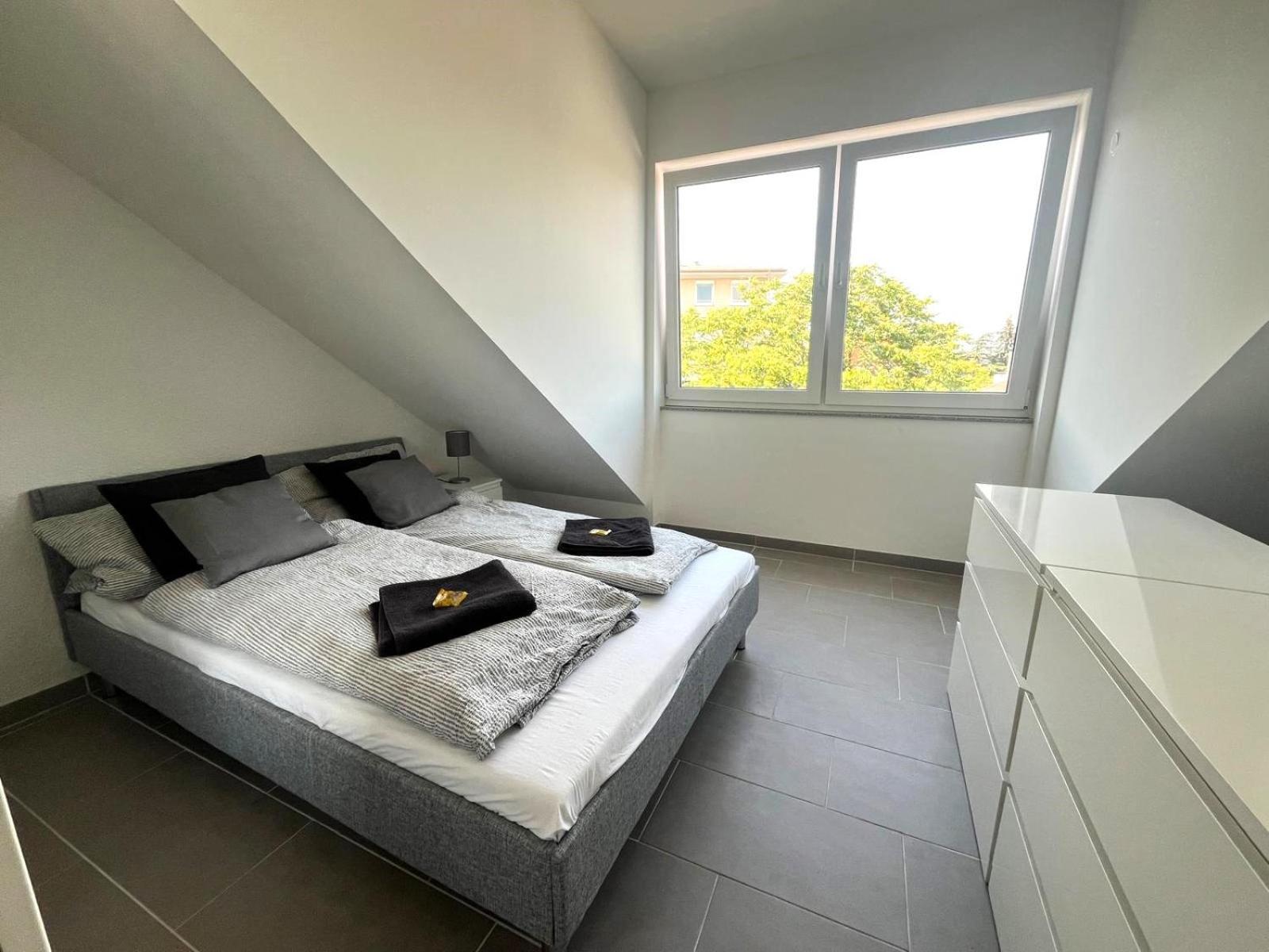 Simplex Apartments Am Europaplatz Karlsruhe Szoba fotó