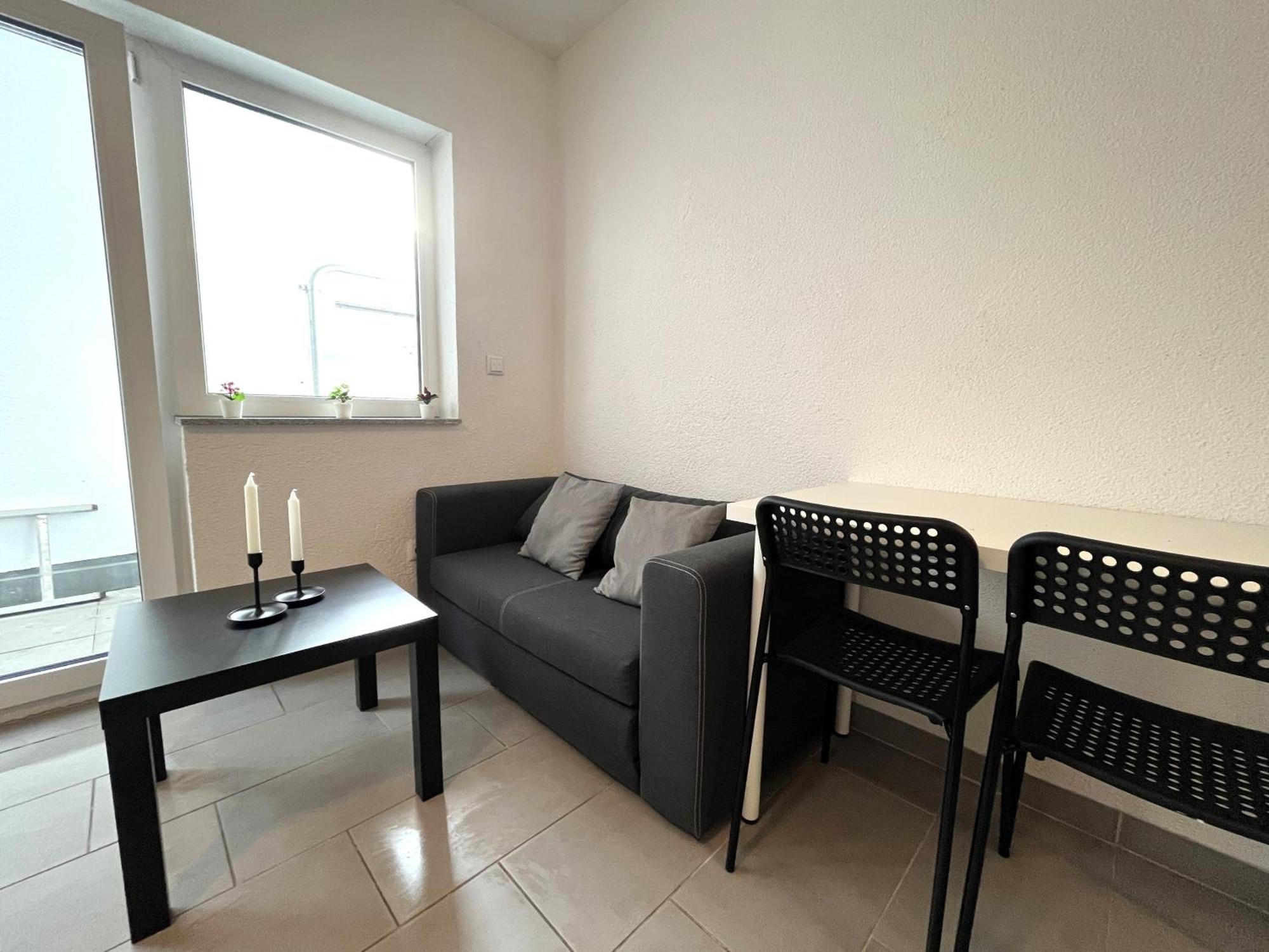 Simplex Apartments Am Europaplatz Karlsruhe Szoba fotó